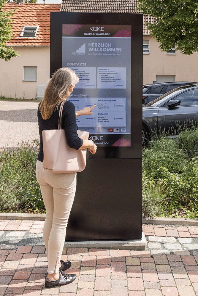 Das Digitale Gemeindeboard stellt rund um die Uhr wichtige Bürgerinformationen bereit und lässt sich einfach und intuitiv bedienen.